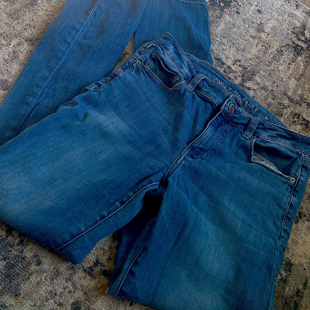 Size 10 XLong Light Wash American Eagle Skinny Jean